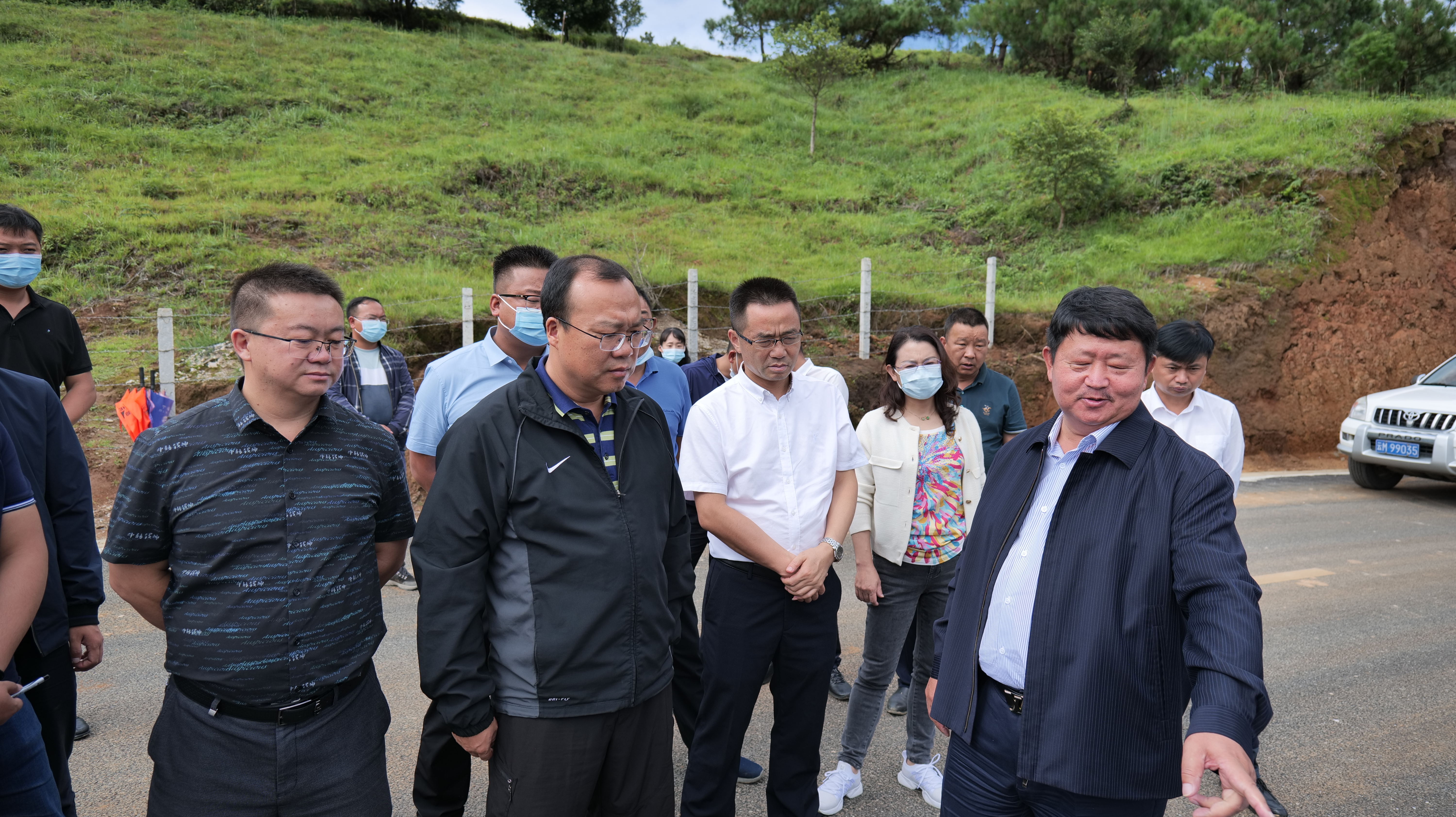 保山市委書記楊軍一行蒞臨東山國際康養(yǎng)度假區(qū)調(diào)研指導(dǎo)